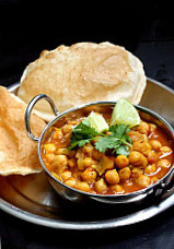 Jaipur Special-chana Bhatura