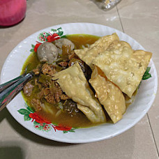 Warung Makan Bakso Levos