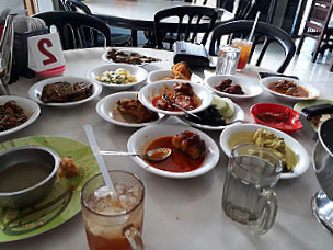 Rumah Makan Uni