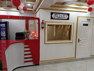 Al Dajaj A Crispy Chicken Outlet