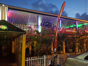 Caribbean Beat Restaurant&bar