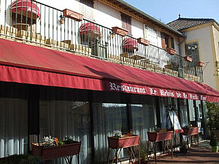 Le Relais De La Vieille Tour