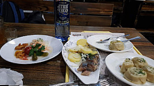 Vobla, Restoran