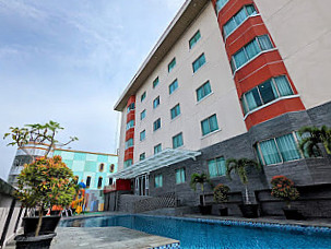 Grand Zuri Pekanbaru