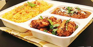 Akbar Khana