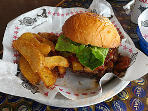 Fuddruckers