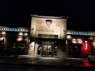 Bj's Brewhouse