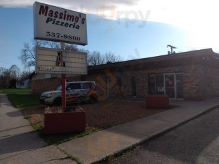 Massimo's Pizzeria