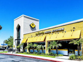 California Pizza Kitchen At Long Beach Marketplace