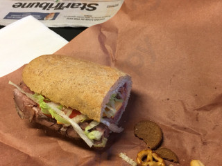 Grinder's Deli