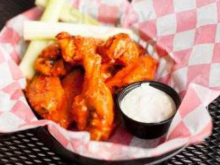 Ruff's Wings Sports Bar