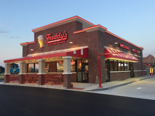 Freddy's Frozen Custard Steakburgers