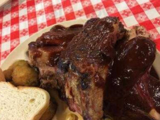 Grady's -b-q