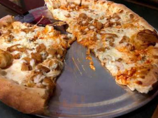 Lake Dillon Tavern Pizza Company