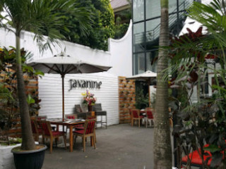 Javanine Resto