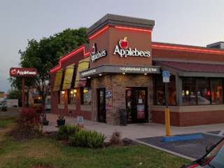 Applebee's Grill