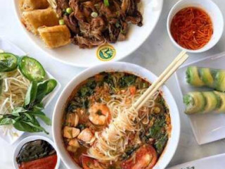 Pho Hoa Noodle Soup