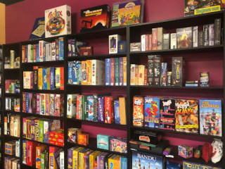 Card's Board Game Café