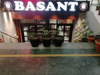 Basant (sector 32)