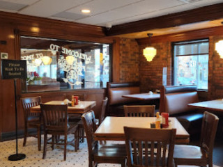 Ma Fischer's Family Restaurant