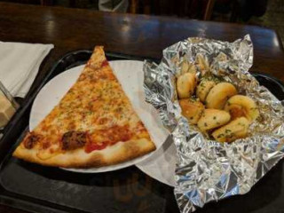 Sal's Pizzeria