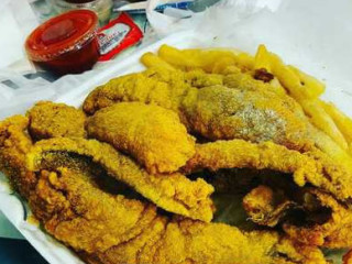 Shark's Fish And Chicken