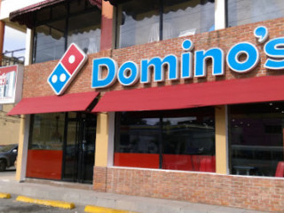 Domino's