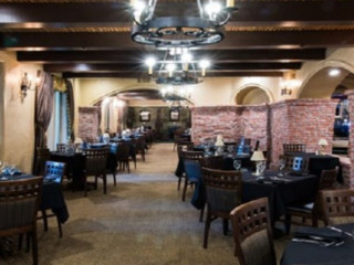 Hamilton's Steakhouse Radisson Covina