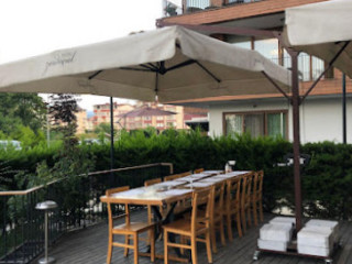 Zerdeçal Bistro