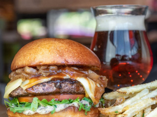 Hopdoddy Burger