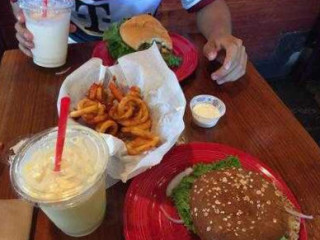 Sparky's Giant Burgers