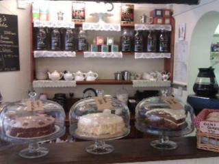 Molly's Tea Shoppe