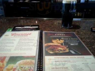 Red Robin Gourmet Burgers And Brews