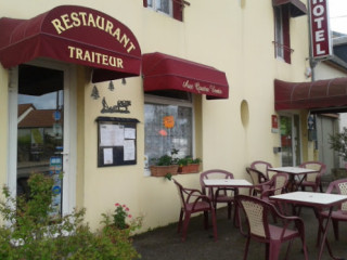 Hostellerie De La Tour D'auxois