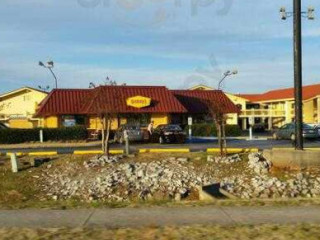 Denny's Restaurant