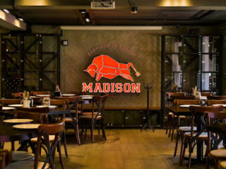 Madison Grill Poliforum