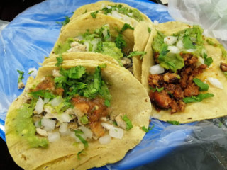 Tacos De Asada Al Sabor De La Parrilla