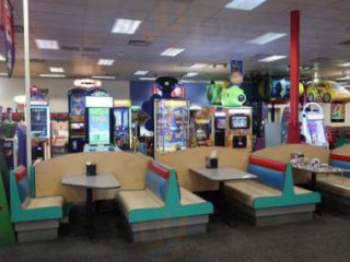 Chuck E. Cheese