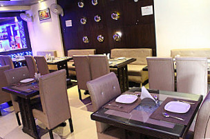 Kuber Classic Bar Restaurant