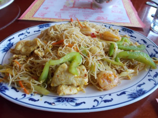 Lin's Asian Bistro