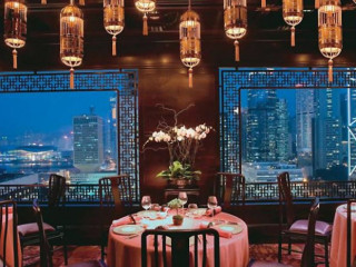 Man Wah Mandarin Oriental Hong Kong