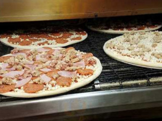 Toppers Pizza