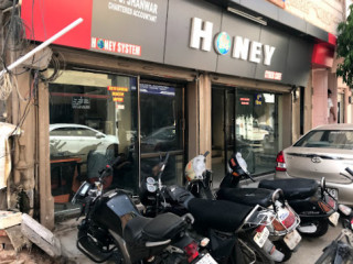 Honey Cyber Cafe