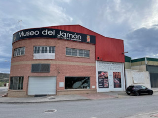 Museo Del Jamon