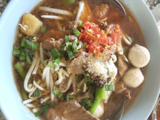 ร้านก๋วยเตี๋ยวป้าเล็ก