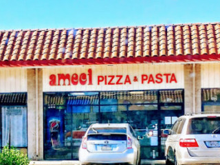 Ameci Pizza Kitchen