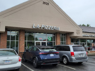 La Pizzeria