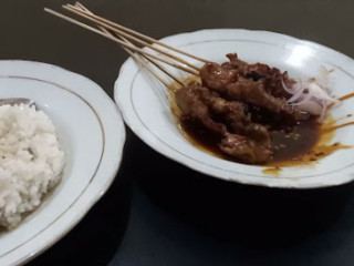 Sate Kambing Sumber Rukun