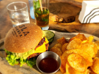 Isla Burger, México