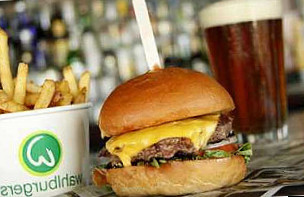 Wahlburgers